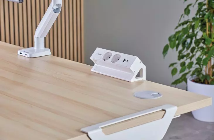 Power Desk 2