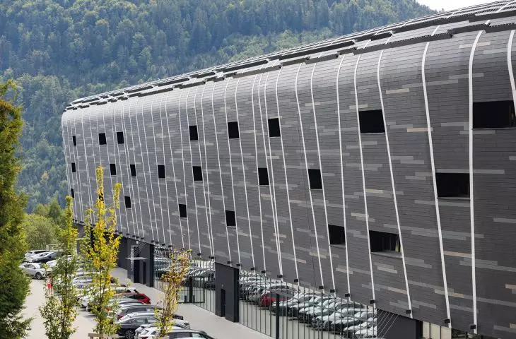 Subject: Mercure Hotel, Szczyrk Material: Swisspearl Plank 050, 080, 180, Swisspearl Patina Original NXT 222