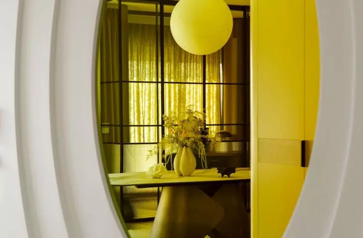 138-square-meter apartment in Warsaw's Kabaty district
