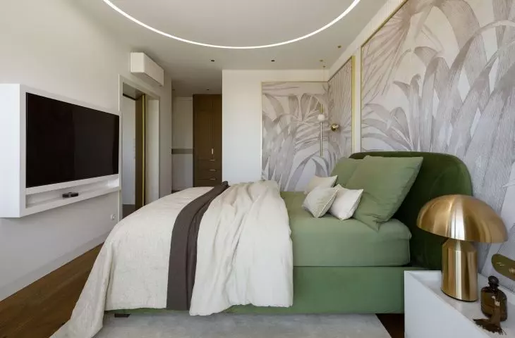 138-square-meter apartment in Warsaw's Kabaty district