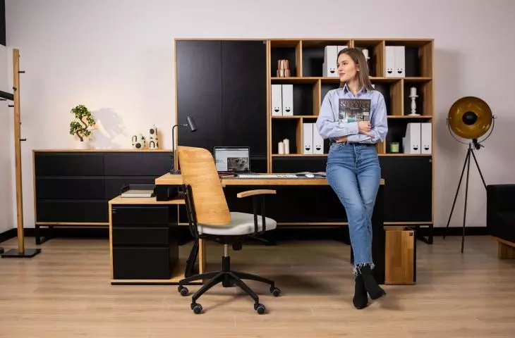 Deerhorn office furniture