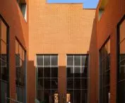 Kompleks Prestige University w indyjskim Indore