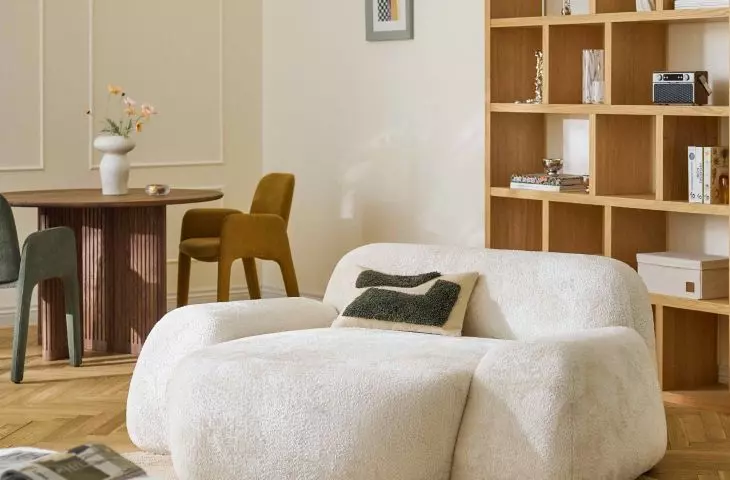 Forms with soft, rounded lines, which give interiors a more fluid and harmonious character, are gaining in importance