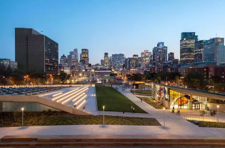 Place des Montréalaises in Montreal