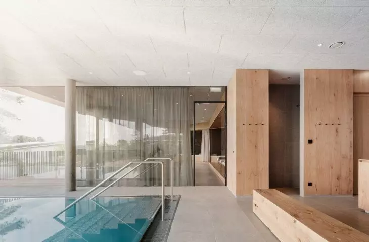 Wellness Real Estate i Strength-Based Design: Longevity wkracza do architektury.