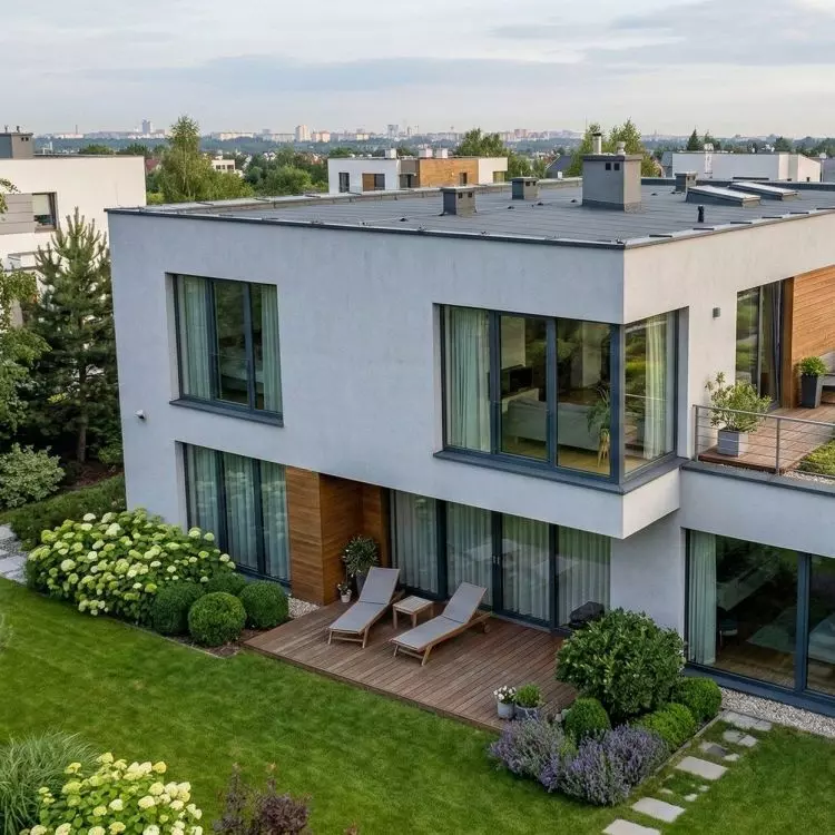 The flat roof area is much more than the top of a building - it is an additional, versatile space with enormous potential