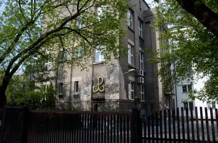 Budynek Polskiej Akcyjnej Spółki Telefonicznej (PAST-Y) przy ulicy Brzeskiej w Warszawie
