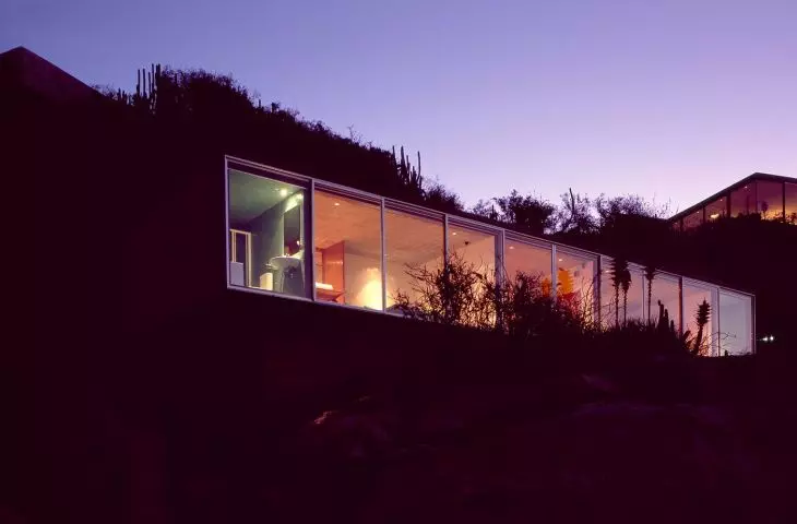 Dom Pite, Papudo, Chile, 2005