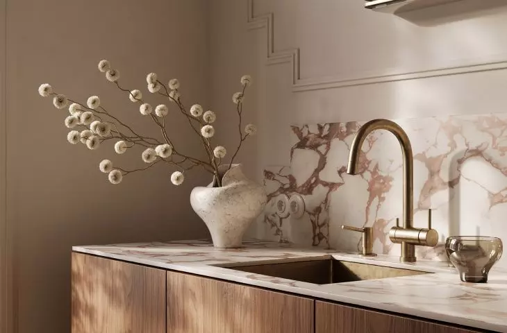 New collection of thin Compact countertops. Sienna marble PK9062