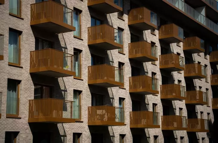 Apartments at 4 Czysta Street in Wroclaw. CALAIS clinker tile from the Röben offer.