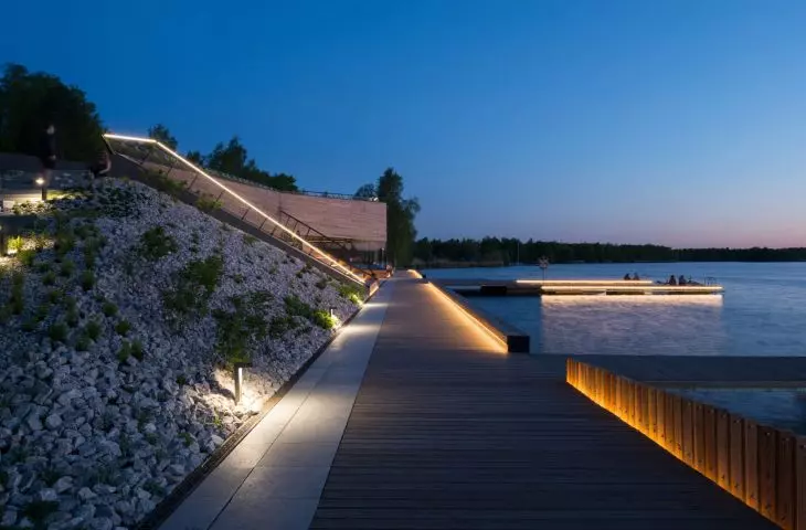 promenada nad Jeziorem Paprocańskim