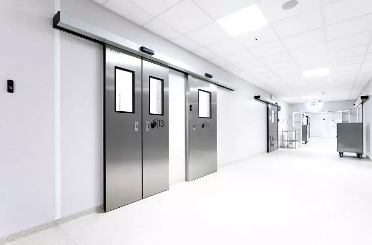 Drzwi medyczne ALVO Medical.