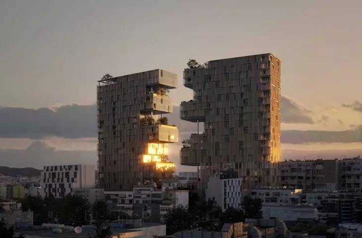 Skyscraper 