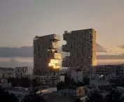 Skyscraper 