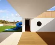 Slide entrance
