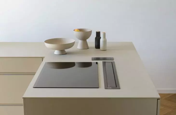 Minimalistyczna wyspa kuchenna