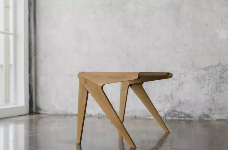 RUSH desk