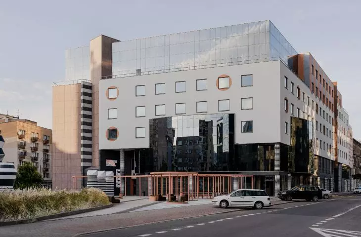 The post-modern HOP office building on Chmielna Street in Warsaw after a metamorphosis