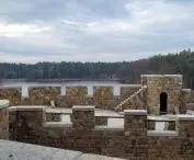 Zamek w Stobnicy, proj. W. Szeszuła, marzec 2024