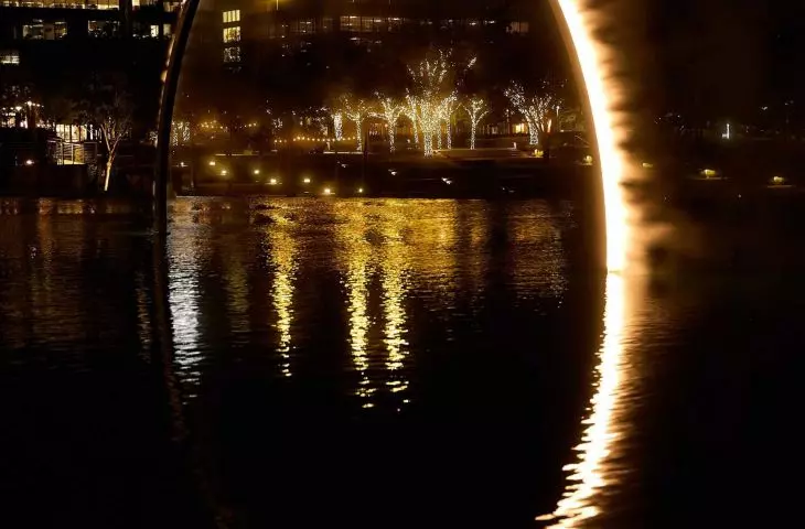 Instalacja „Arc ZERO: Duo” w Houston