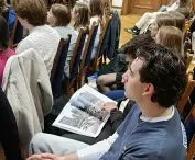 Students with new issues of Architecture and Business