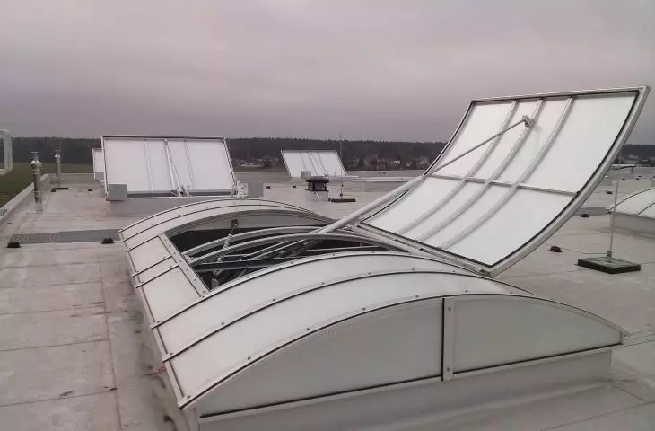 Zintegrowany system oddymiania i przewietrzania