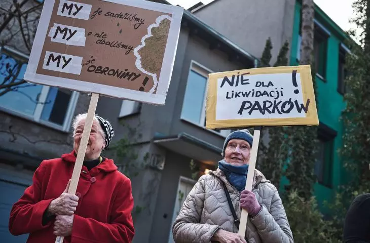 kwiecień 2024 roku, protest w obronie zieleni na skwerach