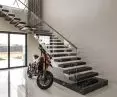 Schody wspornikowe z balustradą szklaną