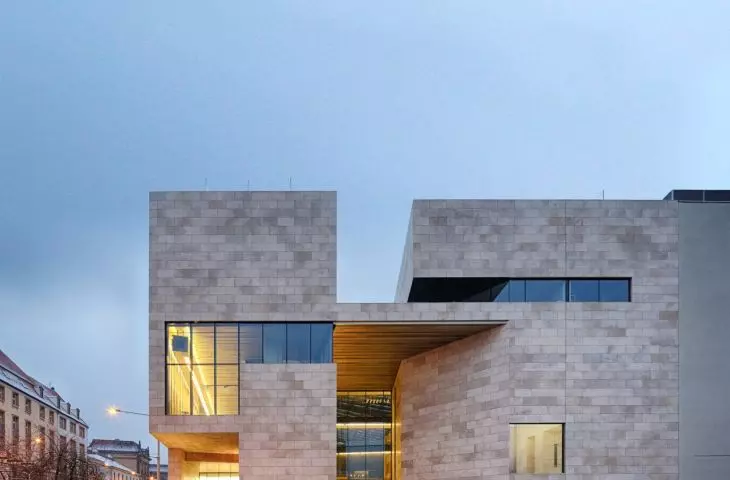 Capitol Musical Theater, Wroclaw, competition project (1st prize): 2005