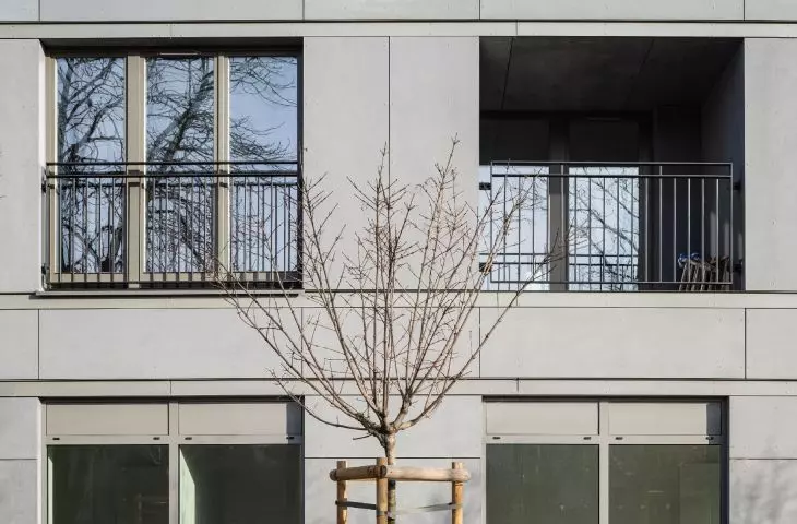 Budynek mieszkalny przy ul. Wołoskiej w Warszawie
