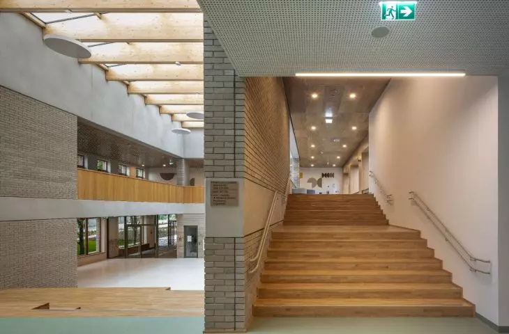 School No. 406, Warsaw, Bialoleka