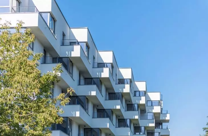 Residential building on Lopianowa Street in Warsaw