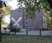 School building at 29 Emilia Plater Street