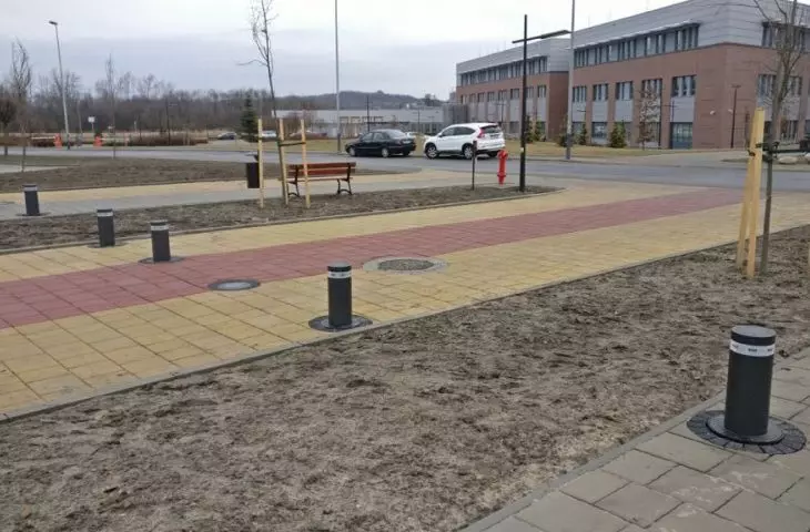 Jagiellonian University campus in Krakow; Vigiliant electromechanical posts