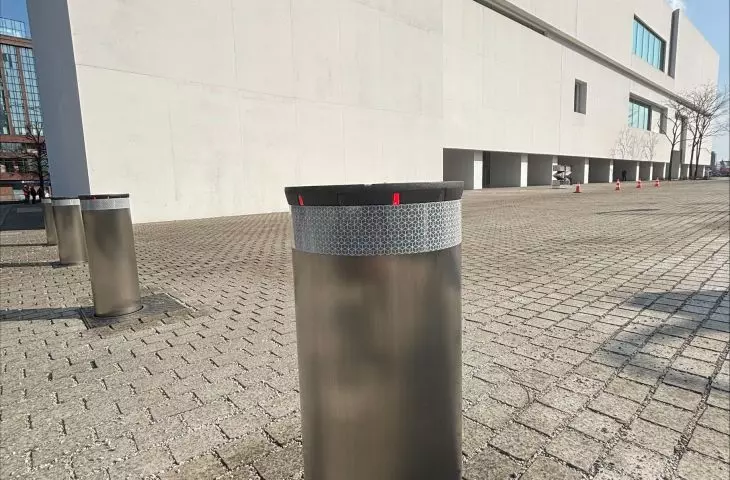 Spartacus hydraulic posts by the Museum of Modern Art in Warsaw