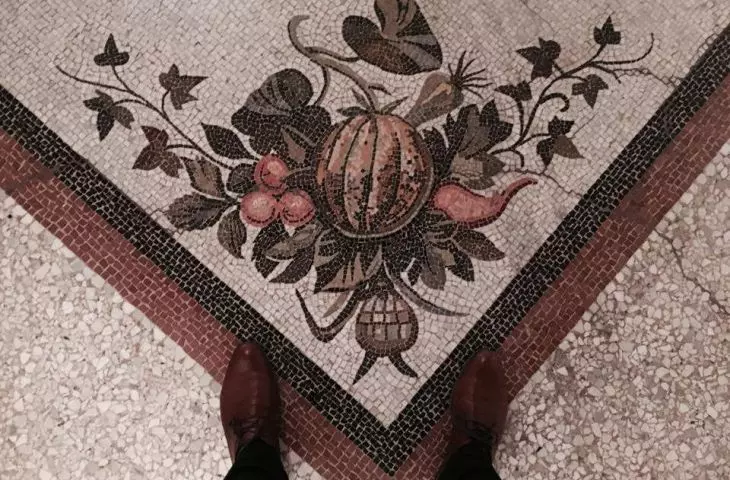 detal napotkany w projektowanych wnętrzach Palazzo Blumensthill w Rzymie