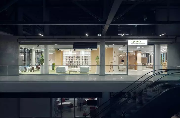 Sopoteka. Mediatheque in Sopot, proj.: Sikora Wnętrza Architektura