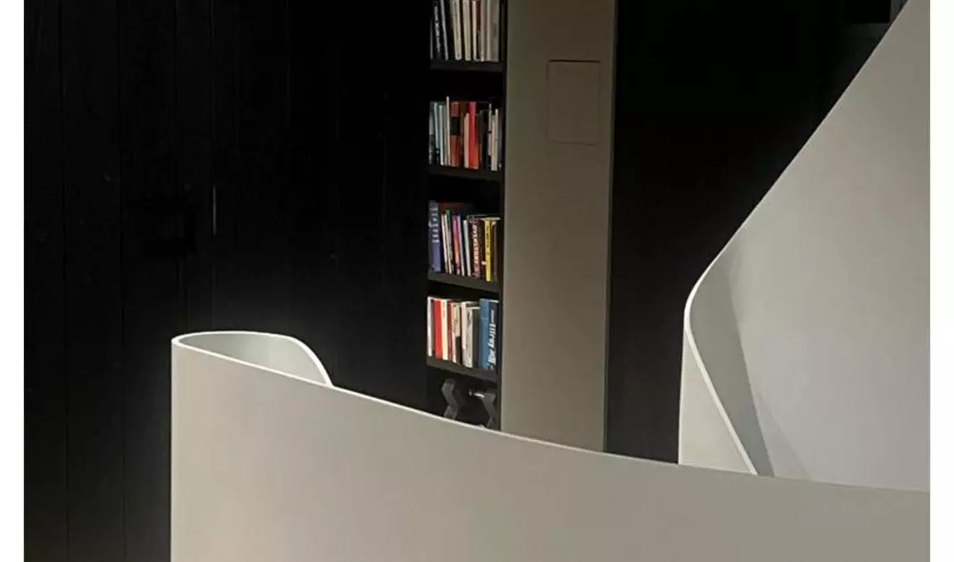 Dom solarny w kamienicy/Archi-Tectonics