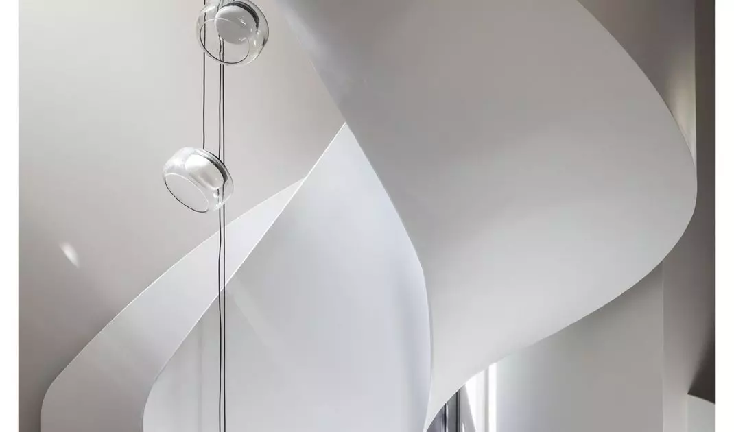 A solar-powered apartment in a tenement building/Archi-Tectonics
