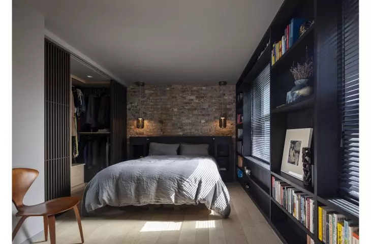A solar-powered apartment in a tenement building/Archi-Tectonics