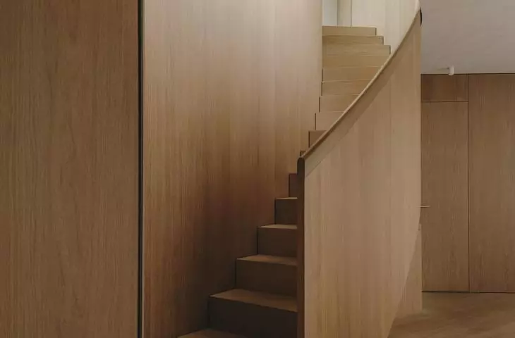 A house in a Parisian neighborhood