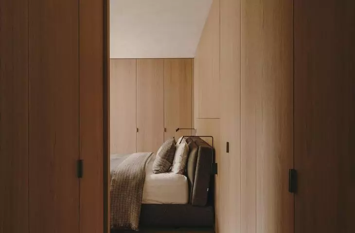 A house in a Parisian neighborhood