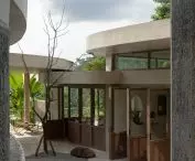 Buzzy Sunny Feixue Pavilion, Lihua