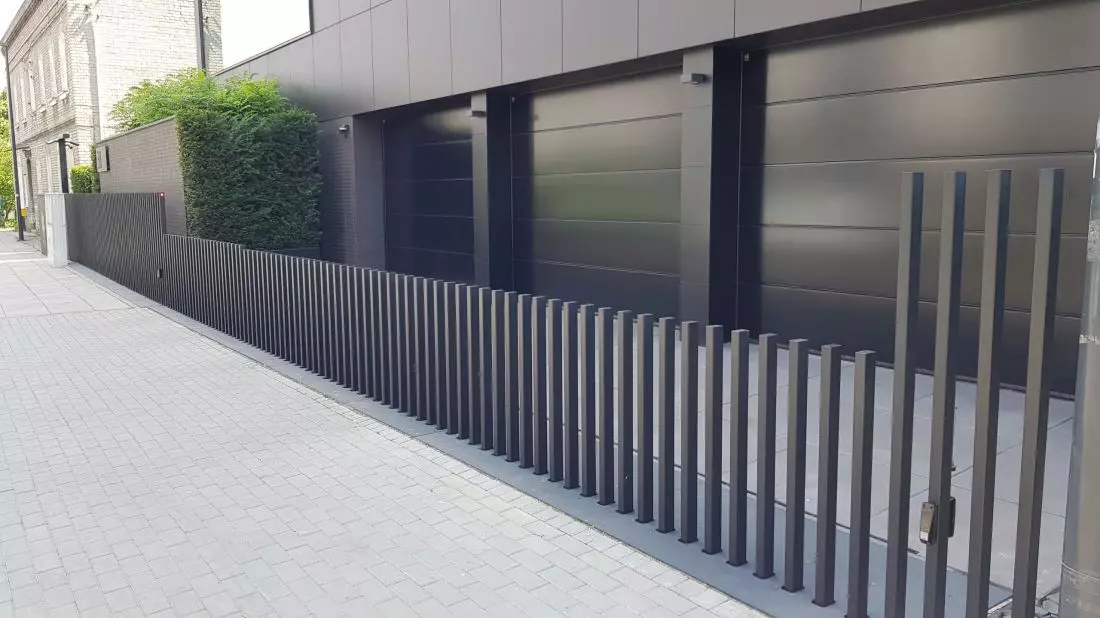 Chowana brama FANCY FENCE dla domu i instytucji