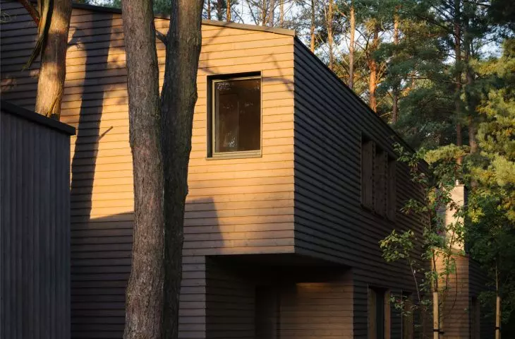 A house on the edge of the Wielkopolski National Park in Mosina