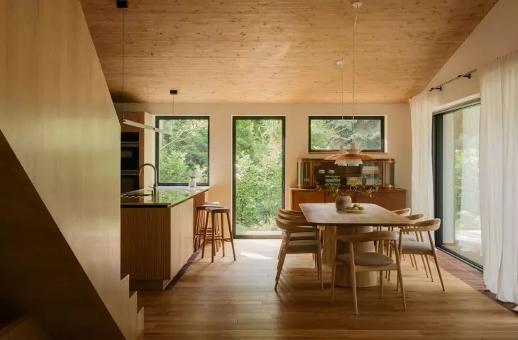 A house on the edge of the Wielkopolski National Park in Mosina