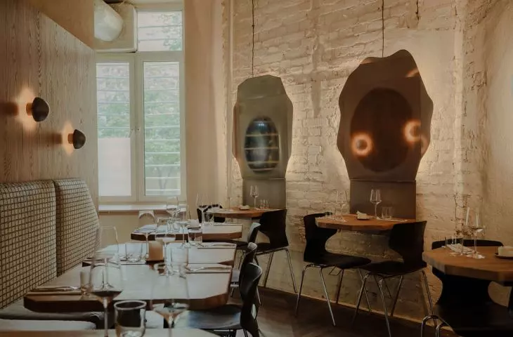 Wnętrza restauracji Ballarò w Warszawie