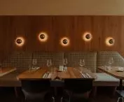 Wnętrza restauracji Ballarò w Warszawie