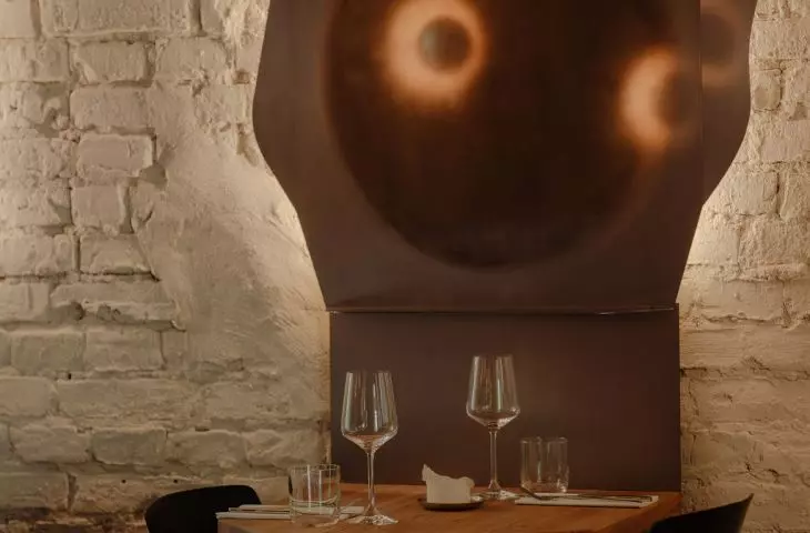 Wnętrza restauracji Ballarò w Warszawie