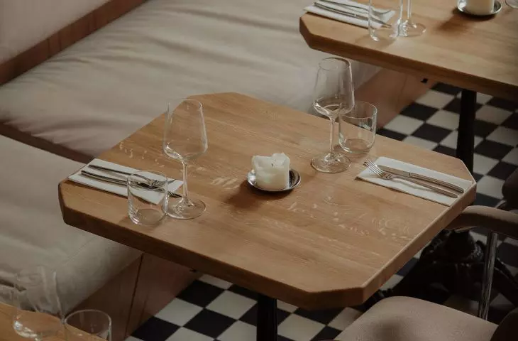 Wnętrza restauracji Ballarò w Warszawie
